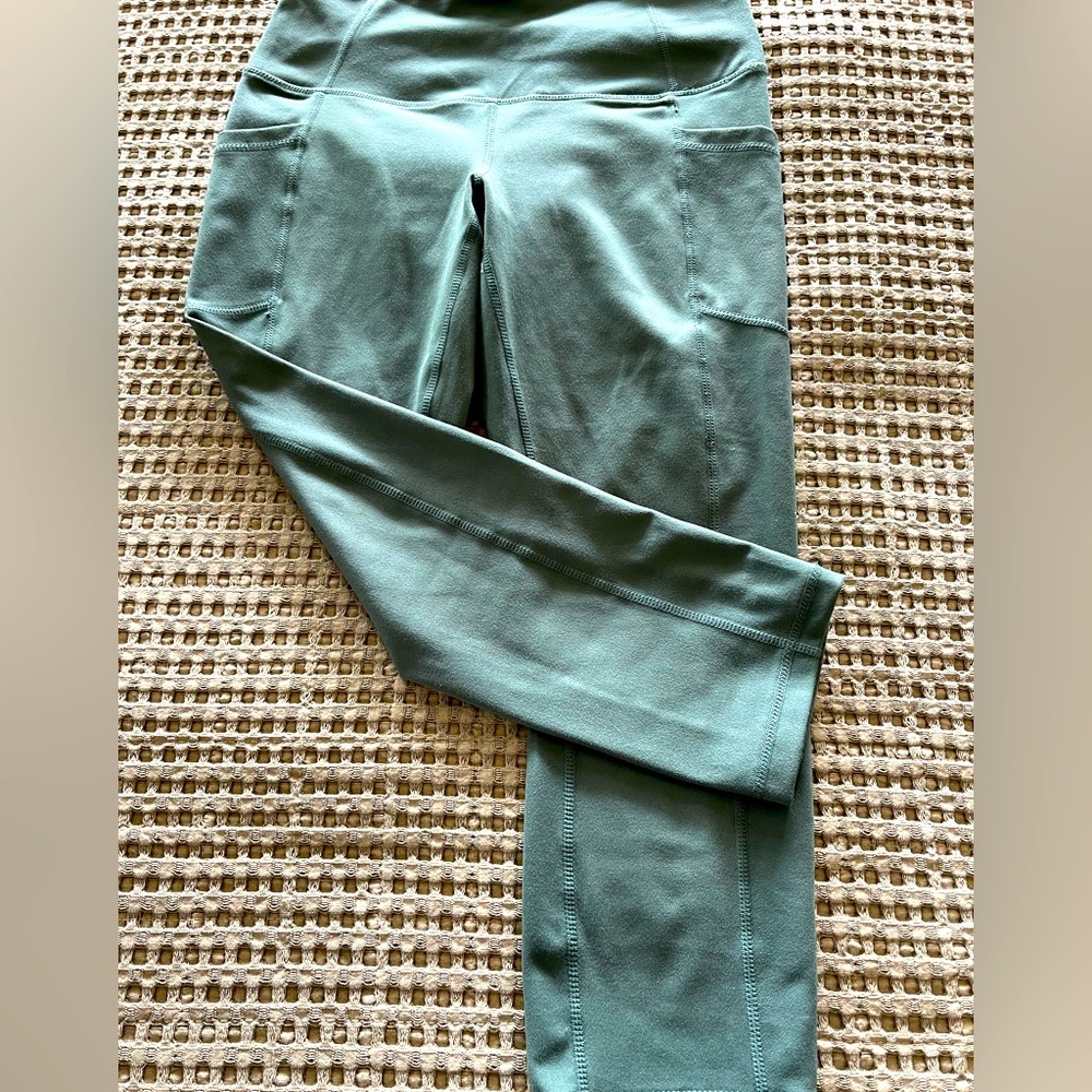 Yogaliious Capris